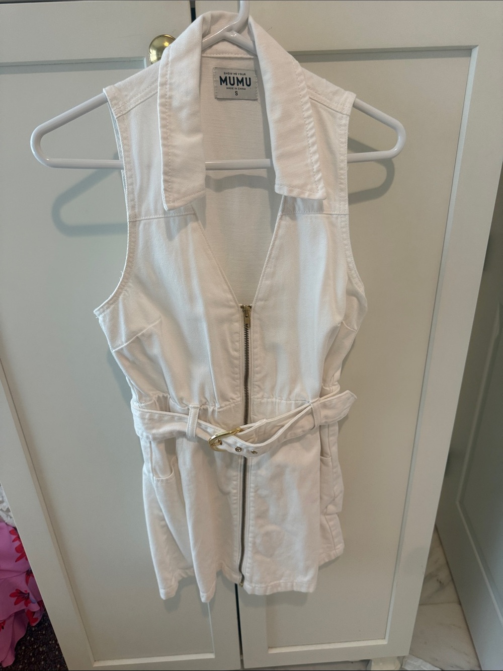 Show Me Your MuMu White Sleeveless Zip Romper with Belt